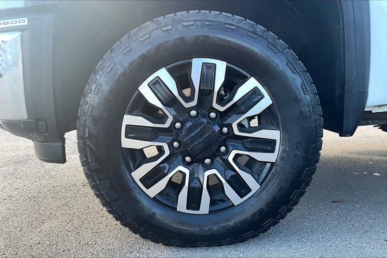 Used 2024 GMC Sierra 2500 Pro AWD/4WD image 9