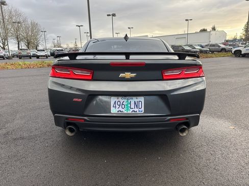 Used 2017 Chevrolet Camaro SS image 6