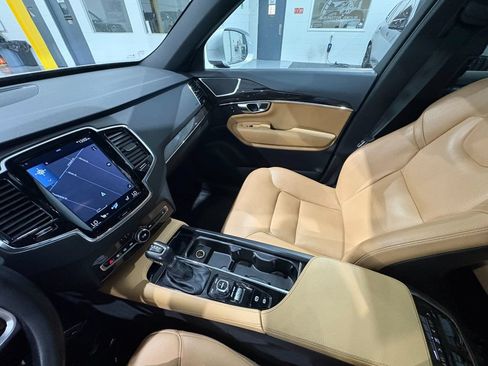 Used 2017 Volvo XC90 T6 Momentum w/ Vision Package AWD/4WD image 29