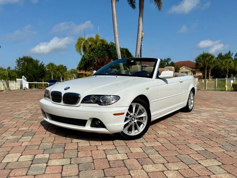 Used 2005 BMW 330Ci Convertible image 3