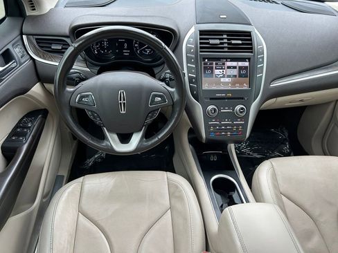 Used 2019 Lincoln MKC Reserve w/ MKC Climate Package image 16