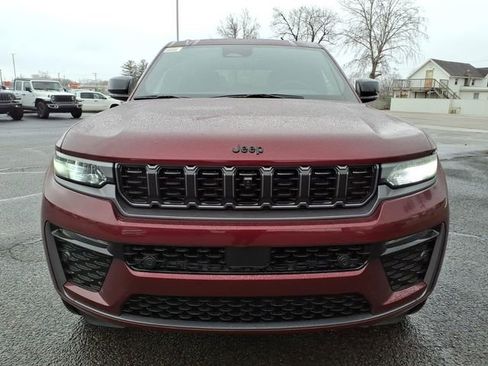 New 2026 Jeep Grand Cherokee Limited AWD/4WD image 2