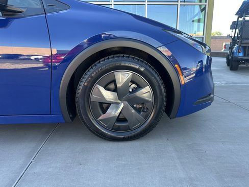 Used 2024 Toyota Prius Prime SE image 8