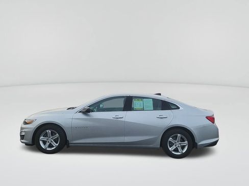 Used 2021 Chevrolet Malibu LS image 2
