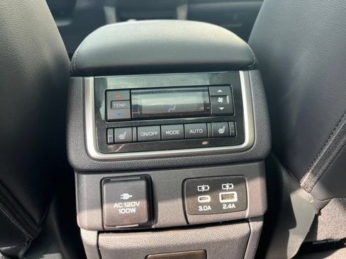 Used 2026 Subaru Ascent Bronze Edition w/ Onyx Package AWD/4WD image 26