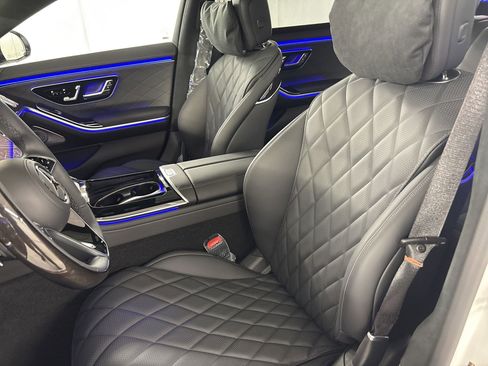 New 2026 Mercedes-Benz S 580e 4MATIC Sedan image 5