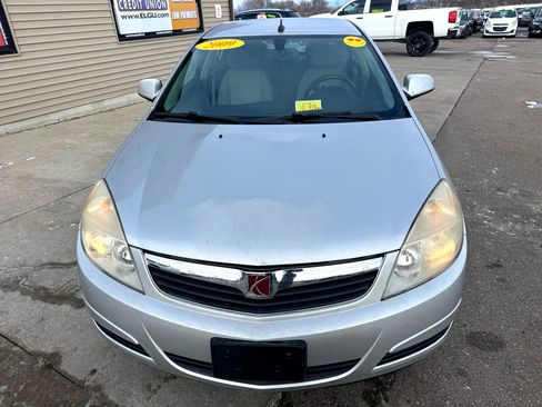 Used 2009 Saturn Aura XE image 2