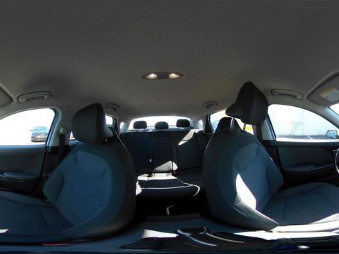 Used 2025 Kia K4 FWD image 42