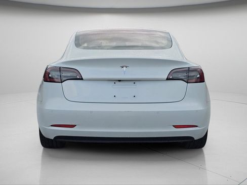Used 2018 Tesla Model 3 image 23