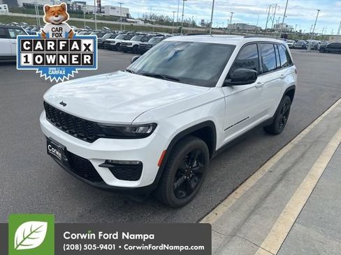 Used 2024 Jeep Grand Cherokee Limited w/ Luxury Tech Group II image 3