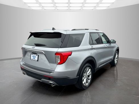 Used 2023 Ford Explorer Limited w/ Equipment Group 301A image 4