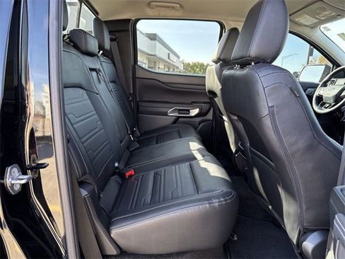 Used 2024 Ford Ranger Lariat w/ FX4 Off-Road Package image 30