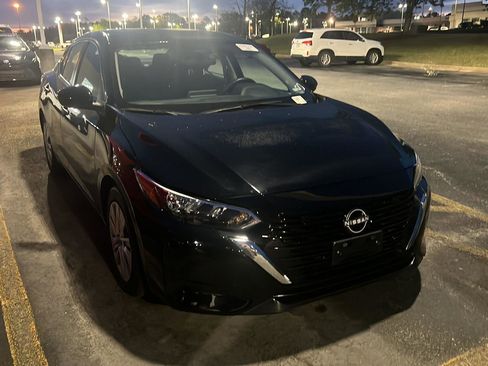 Used 2024 Nissan Sentra S image 6