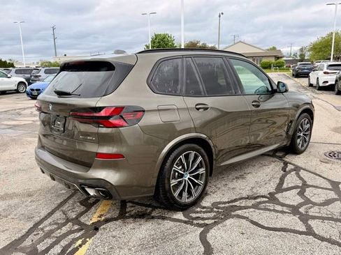 Used 2024 BMW X5 xDrive50e w/ M Sport Package AWD/4WD image 3