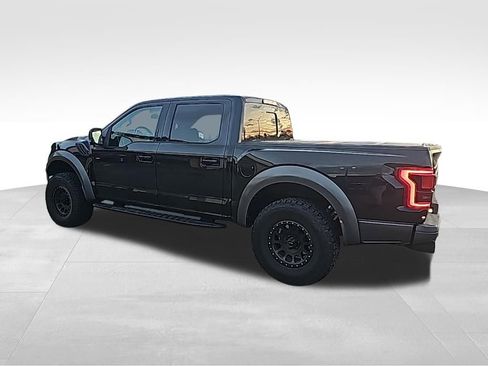 Used 2017 Ford F150 Raptor w/ Equipment Group 802A Luxury AWD/4WD image 11