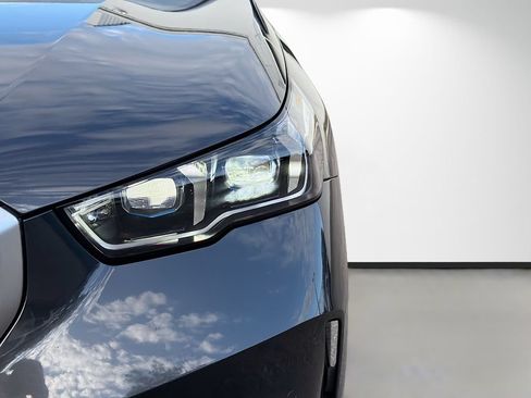 Used 2025 BMW 540i xDrive AWD/4WD image 9