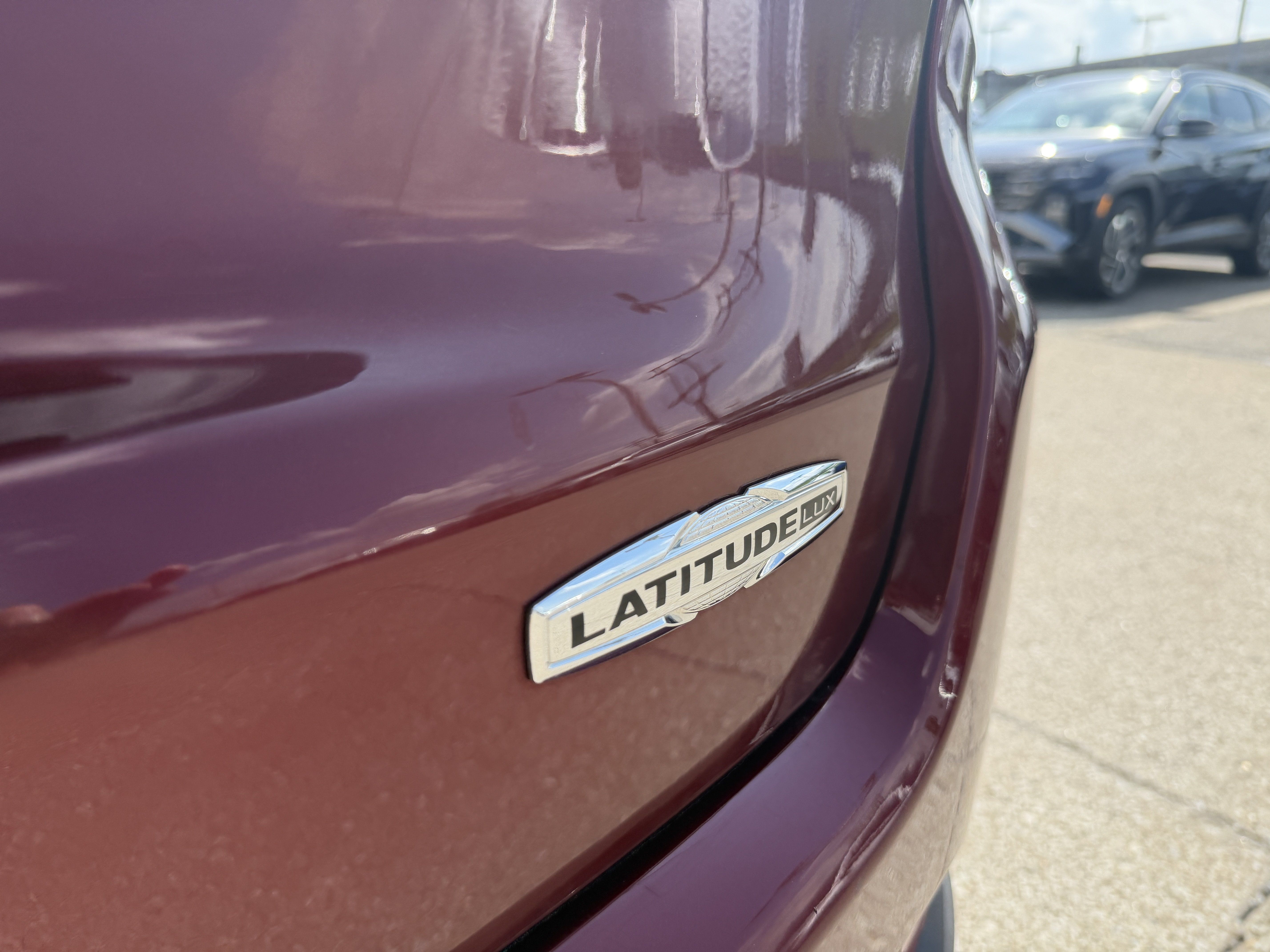 Used 2022 Jeep Compass Latitude AWD/4WD image 9