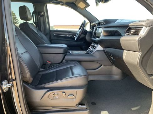 Certified 2024 GMC Yukon XL Denali AWD/4WD image 26
