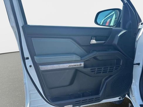 New 2025 Toyota Tacoma Trailhunter image 10