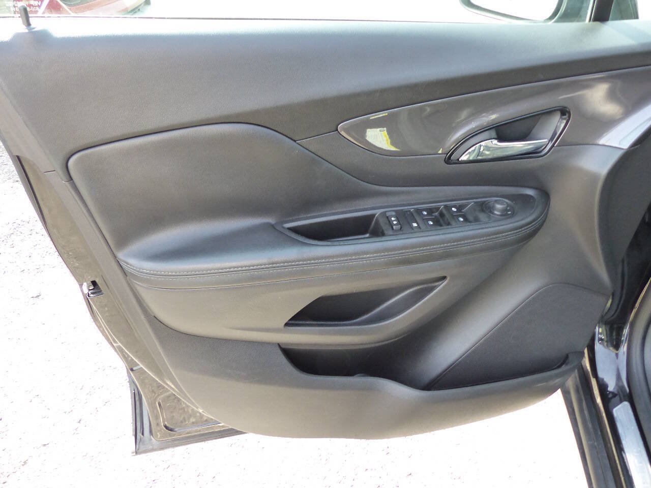 Used 2019 Buick Encore Preferred FWD image 14