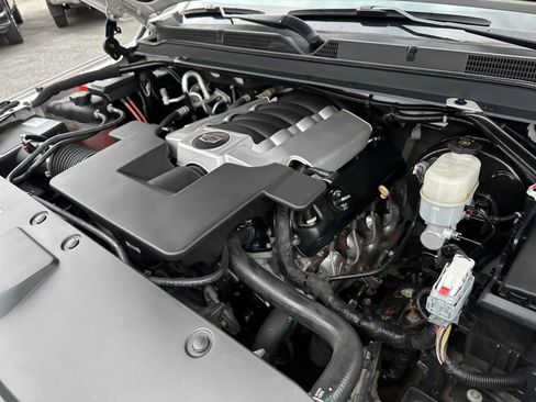 Used 2019 Cadillac Escalade Luxury image 29