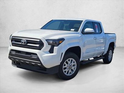 New 2025 Toyota Tacoma SR5