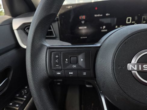 Used 2026 Nissan Kicks SV FWD image 25