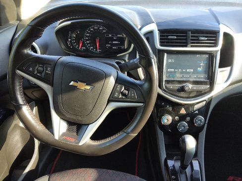 Used 2017 Chevrolet Sonic LT w/ Fun and Sun Package FWD image 22