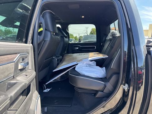 New 2026 RAM 2500 Laramie AWD/4WD image 20
