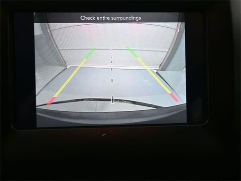 Used 2019 Jeep Cherokee Latitude Plus image 6