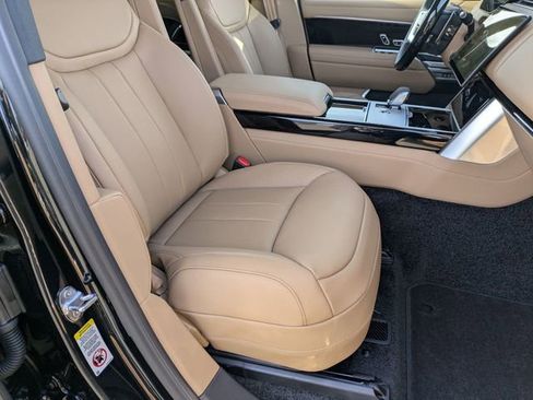New 2026 Land Rover Range Rover Long Wheelbase SE image 22