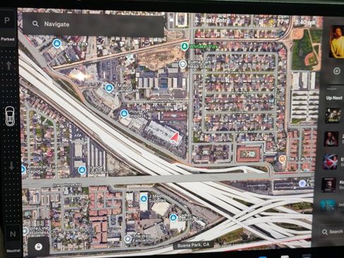 Used 2022 Tesla Model X image 14