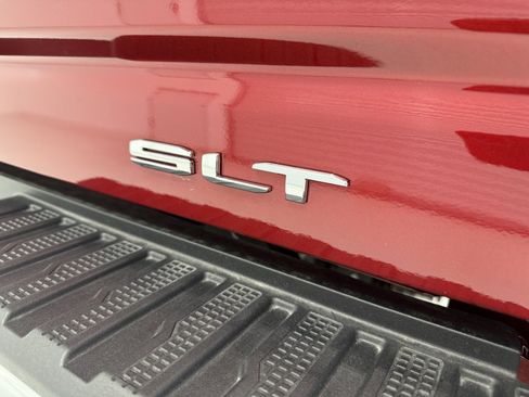 Used 2025 GMC Sierra 3500 SLT w/ SLT Premium Package image 11