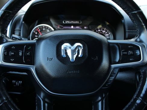 Used 2019 RAM 1500 Laramie image 29