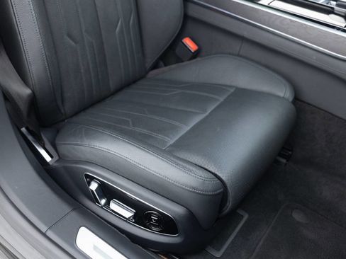 Used 2020 Audi A8 L 4.0T w/ Executive Package image 27