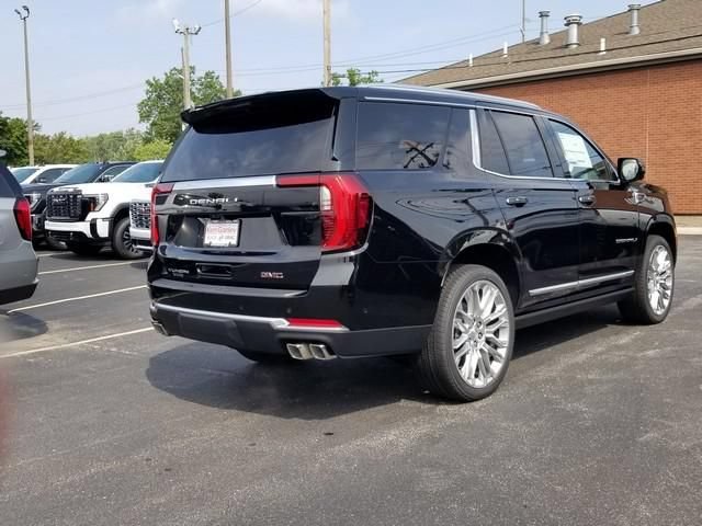 New 2026 GMC Yukon Denali w/ Denali Reserve Package AWD/4WD image 3