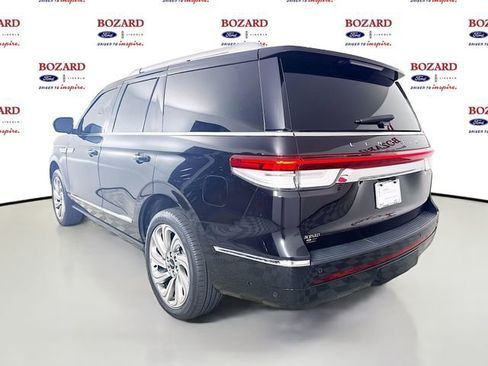 Certified 2022 Lincoln Navigator 4WD image 6