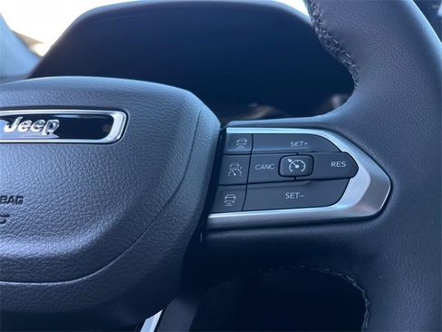 New 2026 Jeep Compass Limited image 14