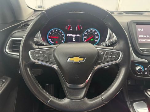 Used 2018 Chevrolet Equinox LT image 19