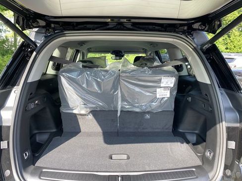 Used 2023 Jeep Grand Cherokee L Laredo w/ Luxury Tech Group I image 17