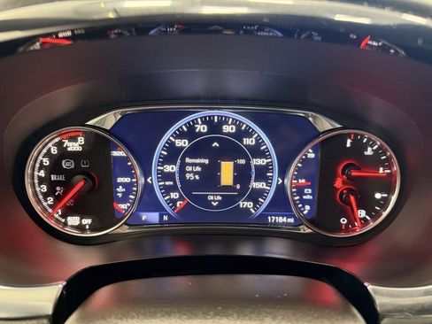 Used 2024 Chevrolet Traverse Premier image 35