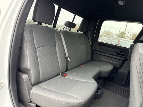 Used 2024 RAM 3500 Tradesman w/ Chrome Appearance Group image 22