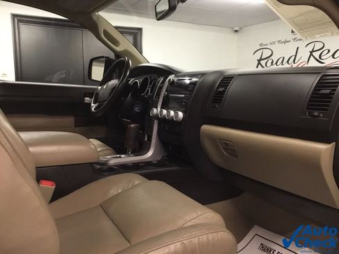 Used 2010 Toyota Tundra Limited image 43
