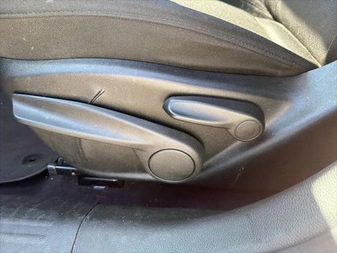 Used 2016 Jeep Renegade Latitude image 19