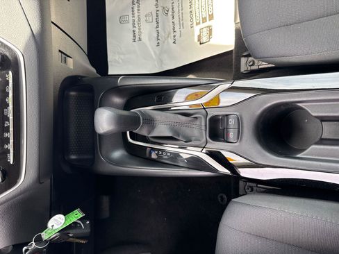 Used 2022 Toyota Corolla LE FWD image 21