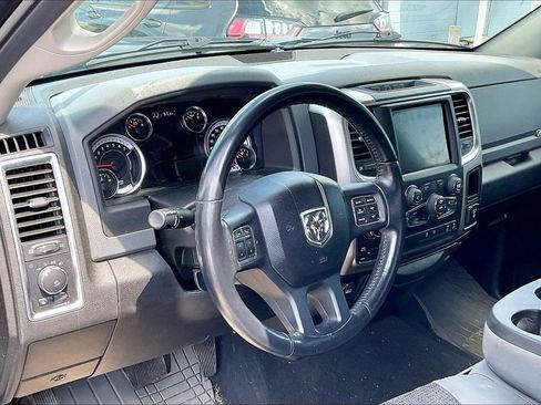 Used 2019 RAM 1500 Big Horn AWD/4WD image 8