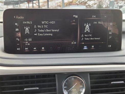 Used 2020 Lexus RX 350L Premium image 11