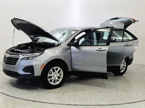 Used 2023 Chevrolet Equinox LS w/ Driver Confidence II Package AWD/4WD image 10