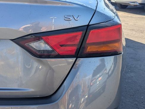 Used 2023 Nissan Altima 2.5 SV image 4