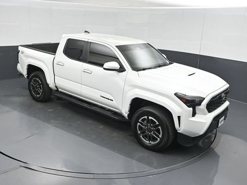 Used 2025 Toyota Tacoma TRD Sport RWD image 29